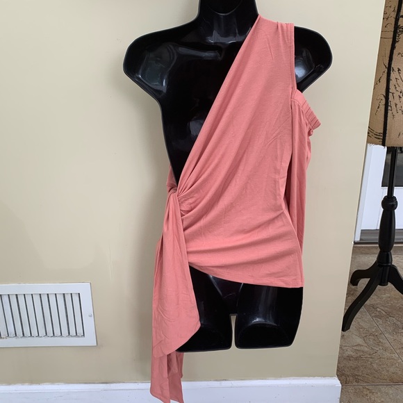 NIP VENUS cold shoulder side tie top - Picture 8 of 11